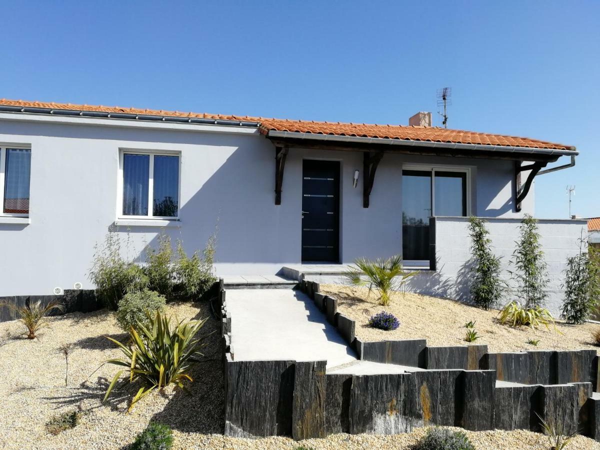 Villa Maison lumineuse à Les Herbiers Extérieur photo